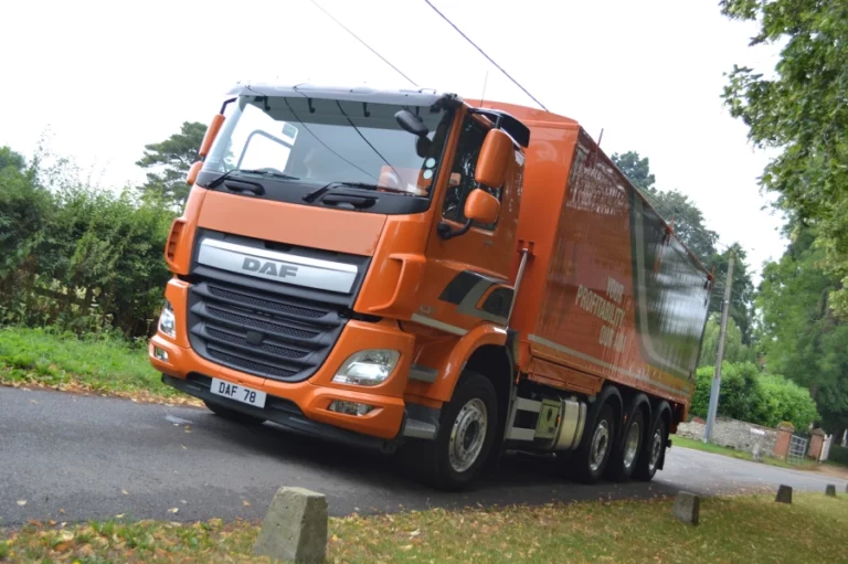 DAF CF440 FAQ tridem