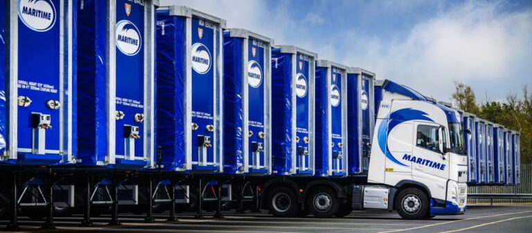 Maritime Transport Orders 100 Curtainsiders from Tiger Trailers