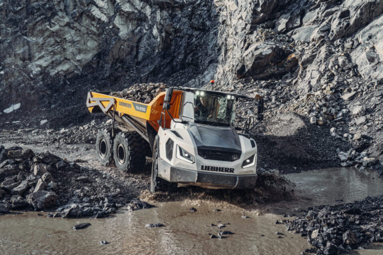 Liebherr at steinexpo 2023: Alternative drives and digitalisation in the quarrying industry