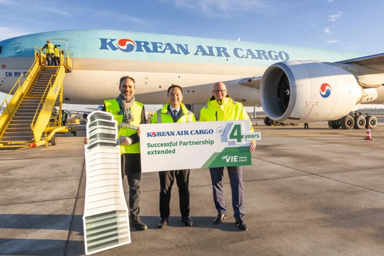 Korean Air Cargo and Vienna Airport extend cooperation in cargo handling